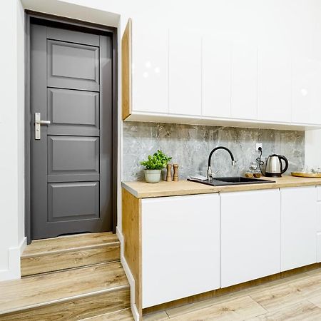 Niron Apartament Dom Z Papieru Sztokholm Pila Luaran gambar