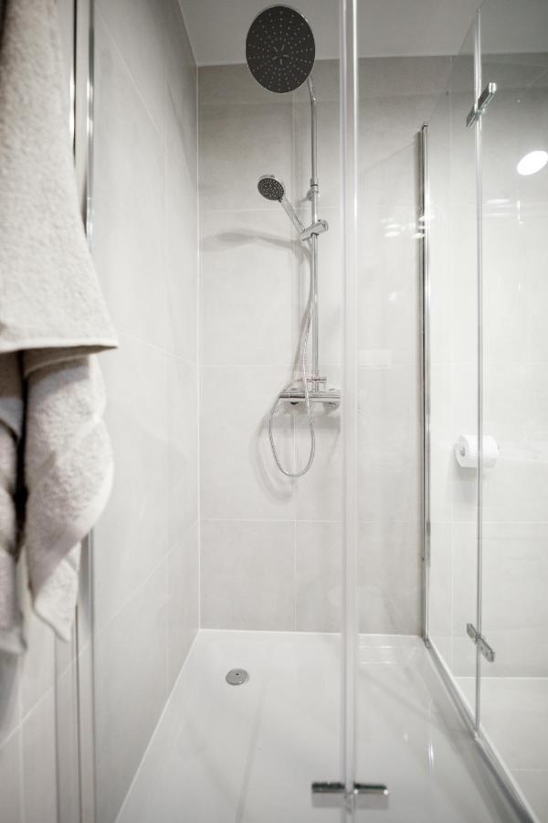 Niron Apartament Dom Z Papieru Sztokholm Pila Luaran gambar