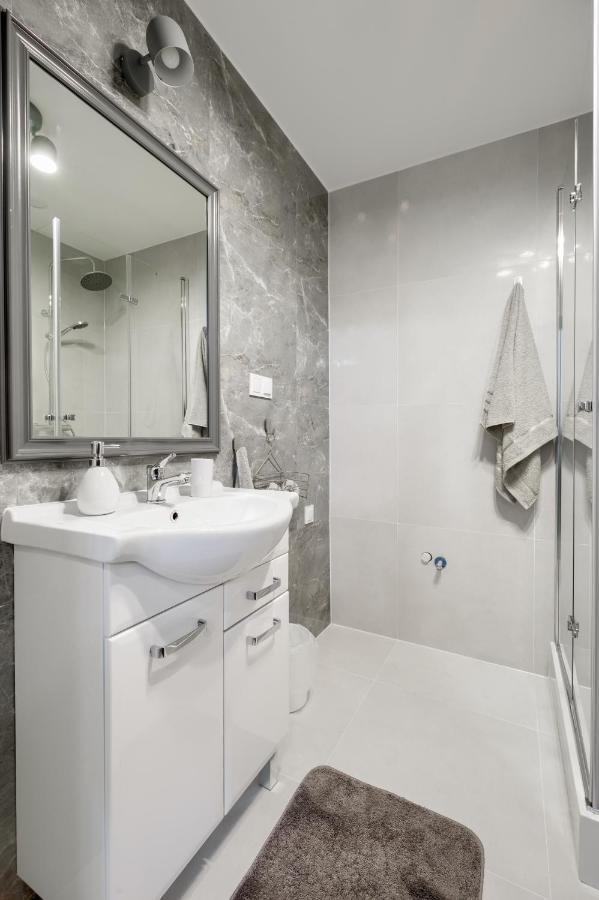 Niron Apartament Dom Z Papieru Sztokholm Pila Luaran gambar