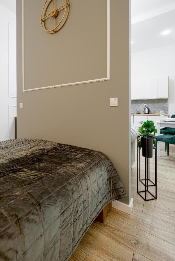 Niron Apartament Dom Z Papieru Sztokholm Pila Luaran gambar