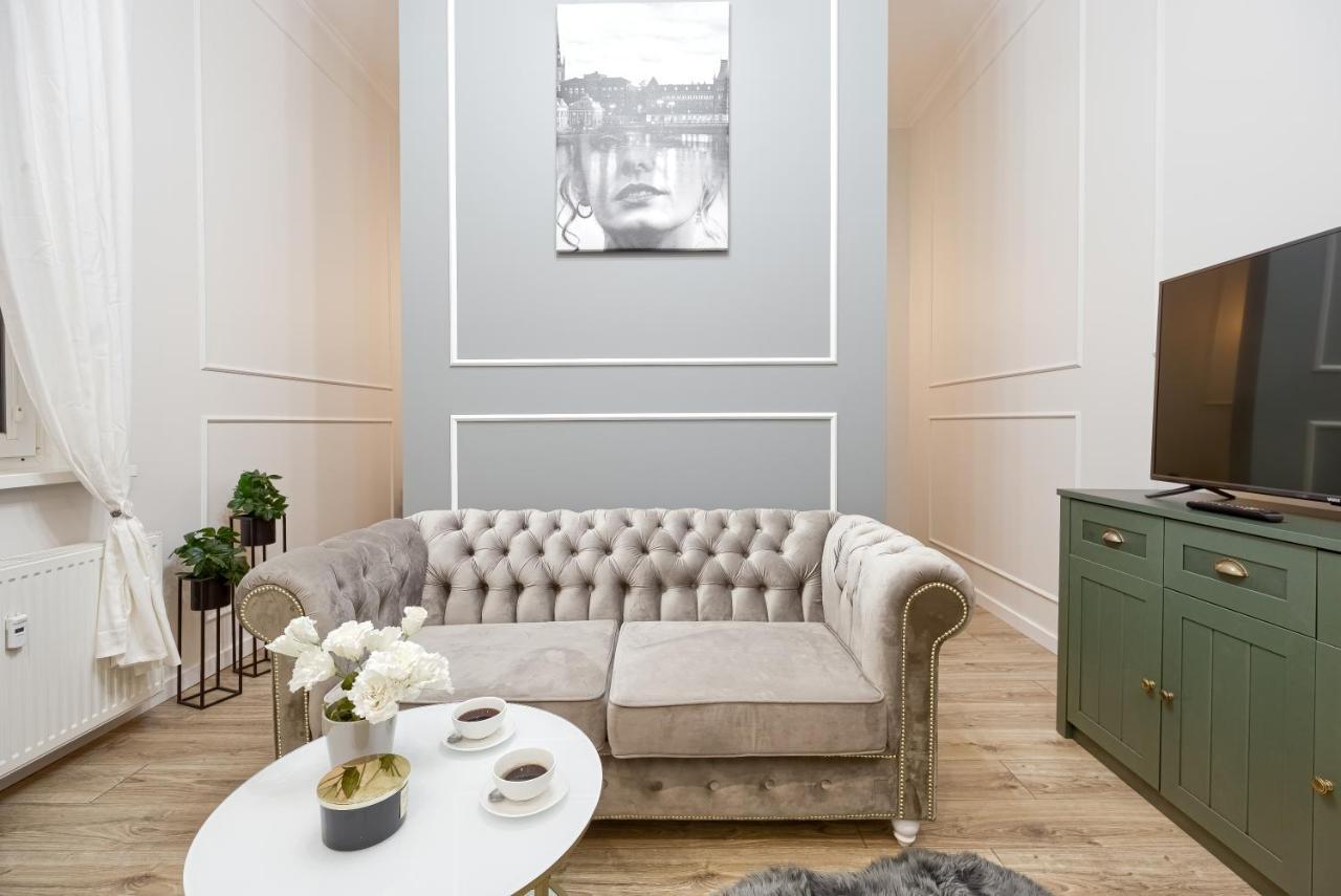Niron Apartament Dom Z Papieru Sztokholm Pila Luaran gambar